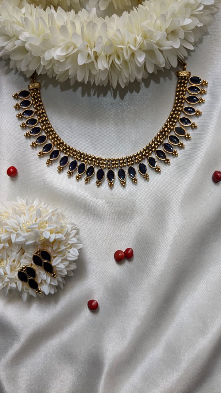 Classic Drop Necklace - UJ25C004