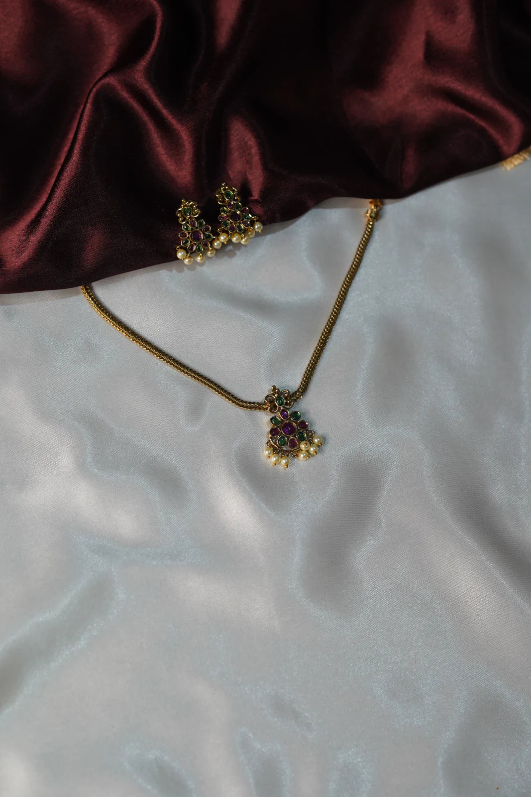 Simple Flower Stone Necklace - UJ1006