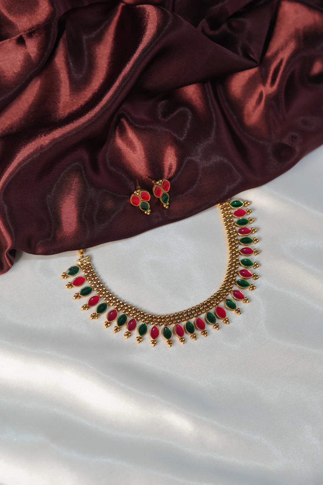 Classic Necklace Set - UJ1008