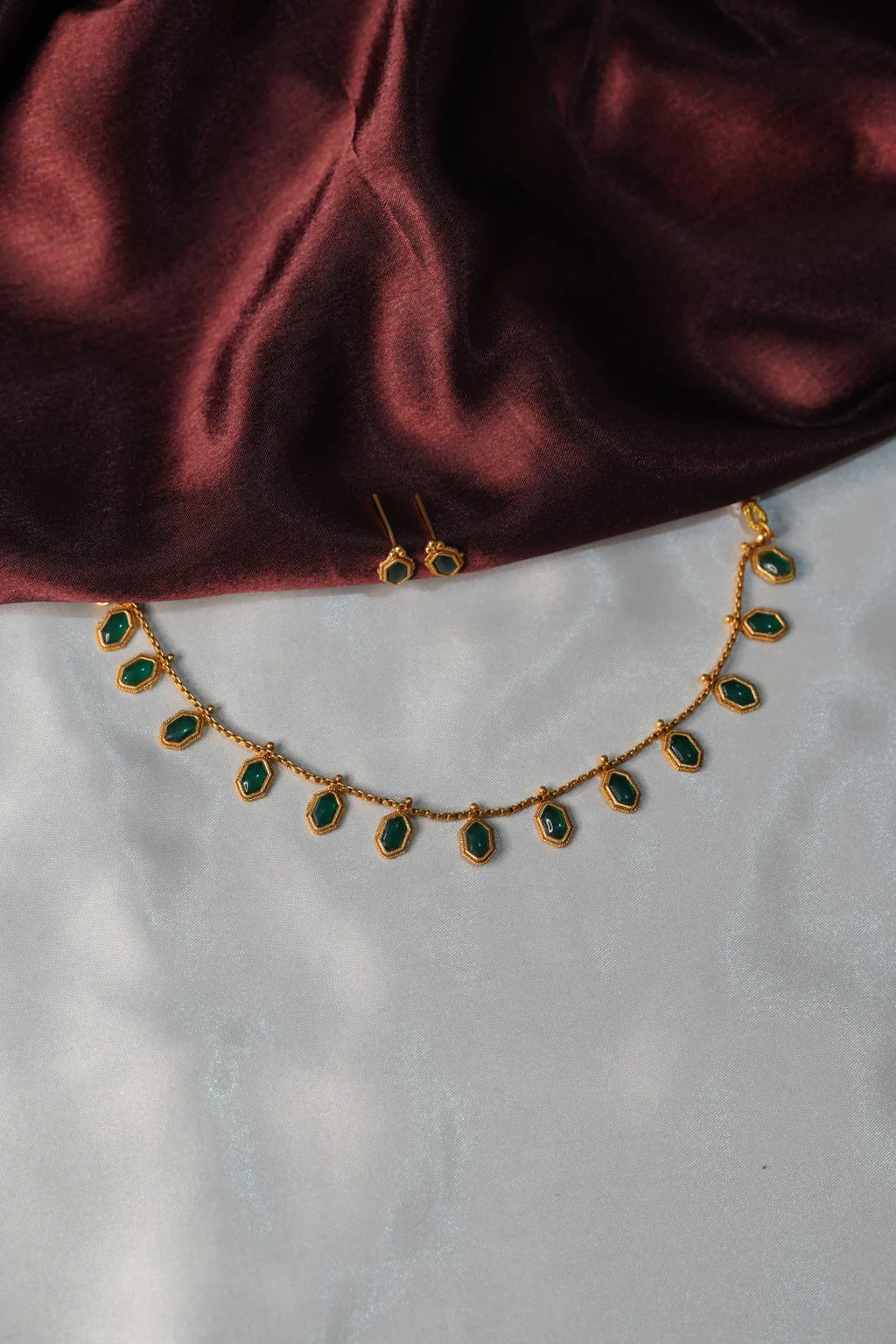 Simple Green Stoner Necklace - UJ1010