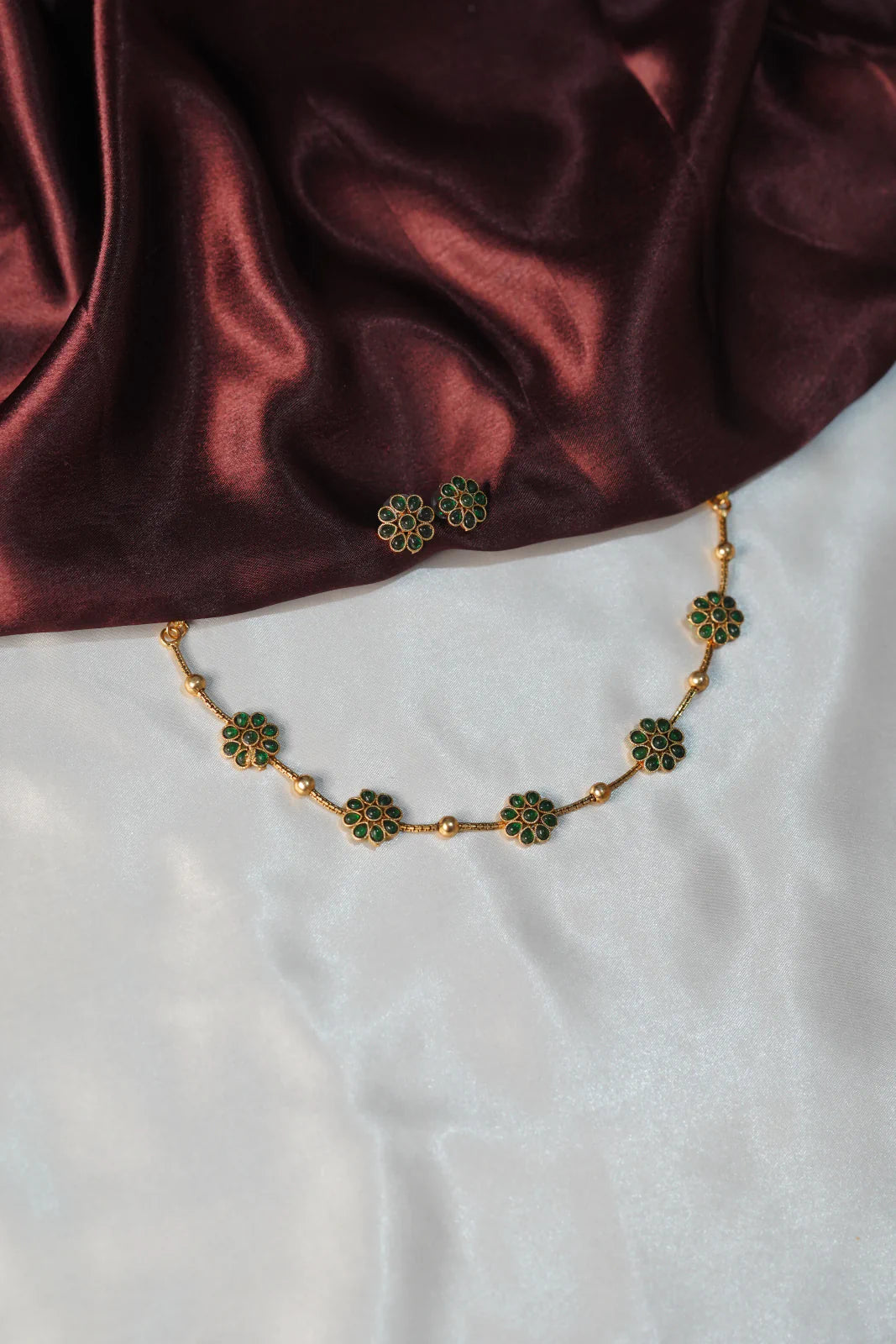 Flower Chain - UJ1052