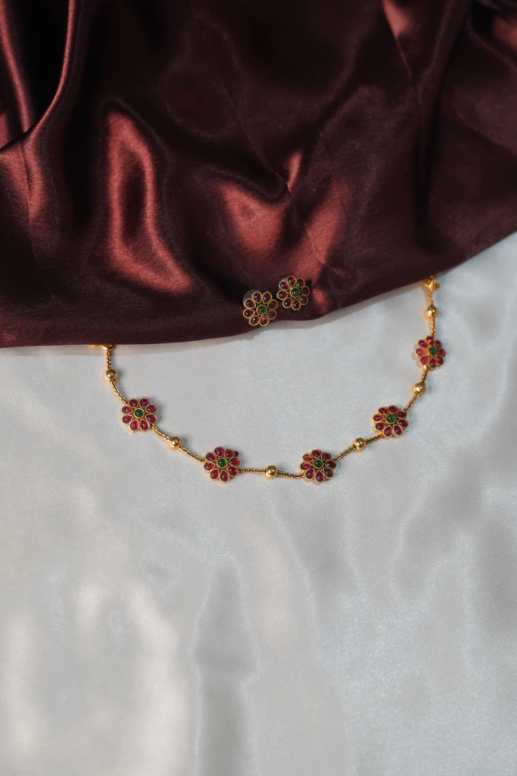 Flower Chain - UJ1052