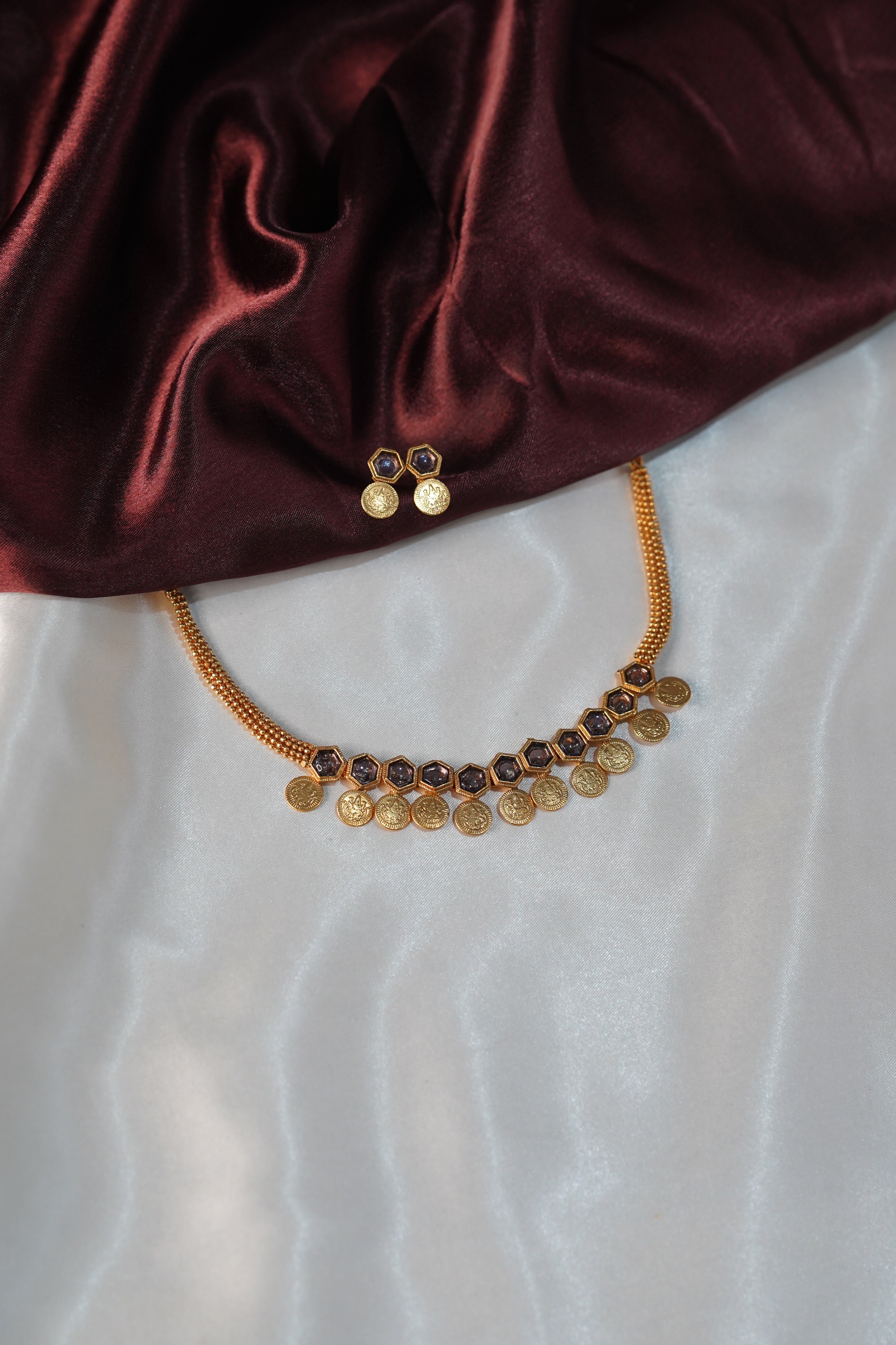 Antique Temple Lakshmi Coin Necklace - UJ25C032